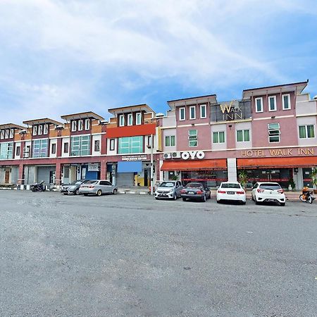 Oyo 582 Hotel Walk Inn Kampong Pasir Puteh  Ngoại thất bức ảnh