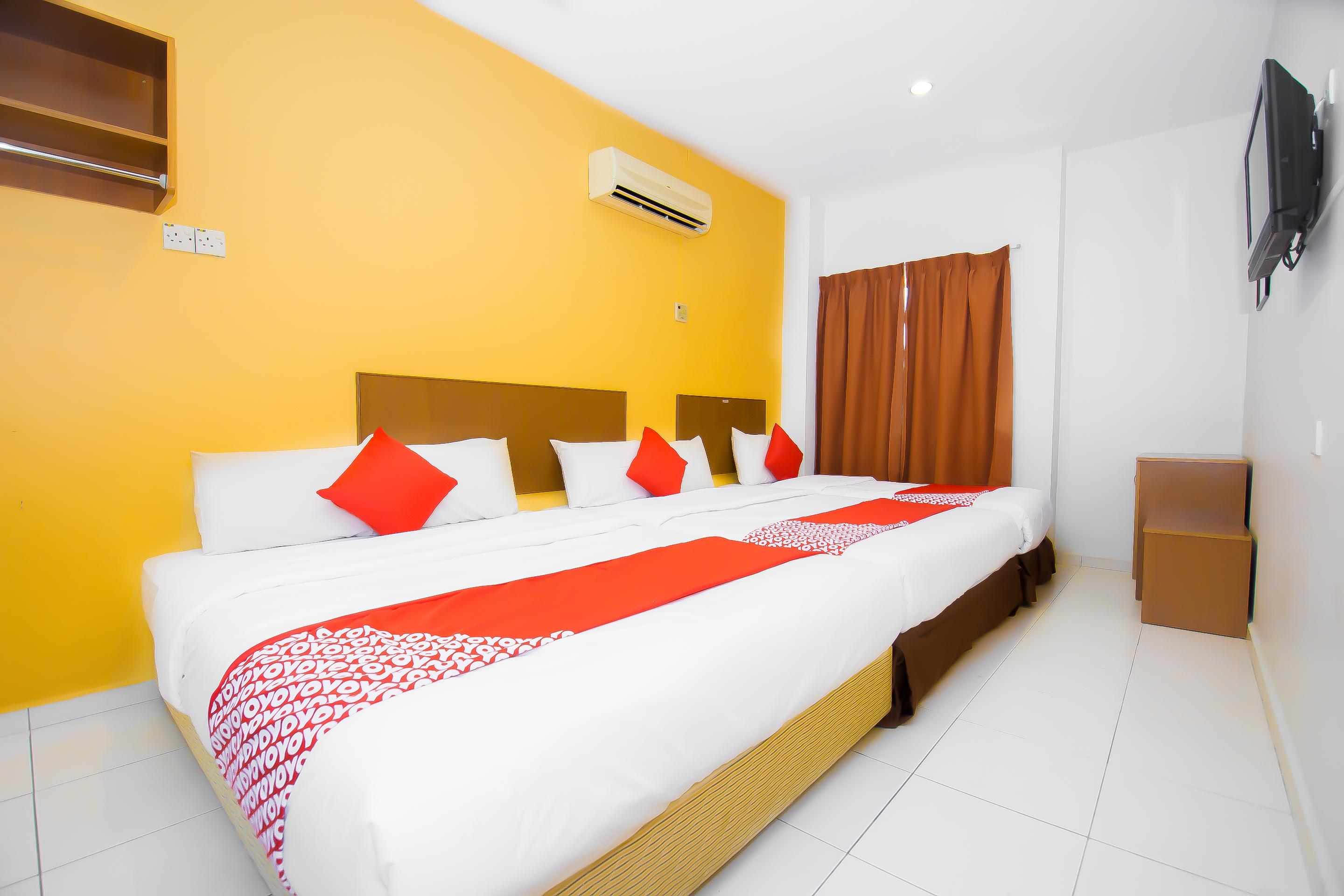 Oyo 582 Hotel Walk Inn Kampong Pasir Puteh  Ngoại thất bức ảnh
