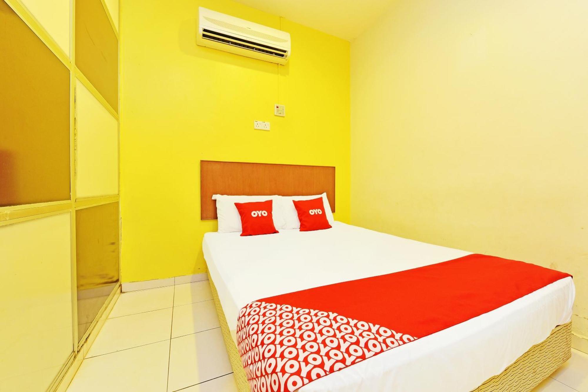 Oyo 582 Hotel Walk Inn Kampong Pasir Puteh  Ngoại thất bức ảnh