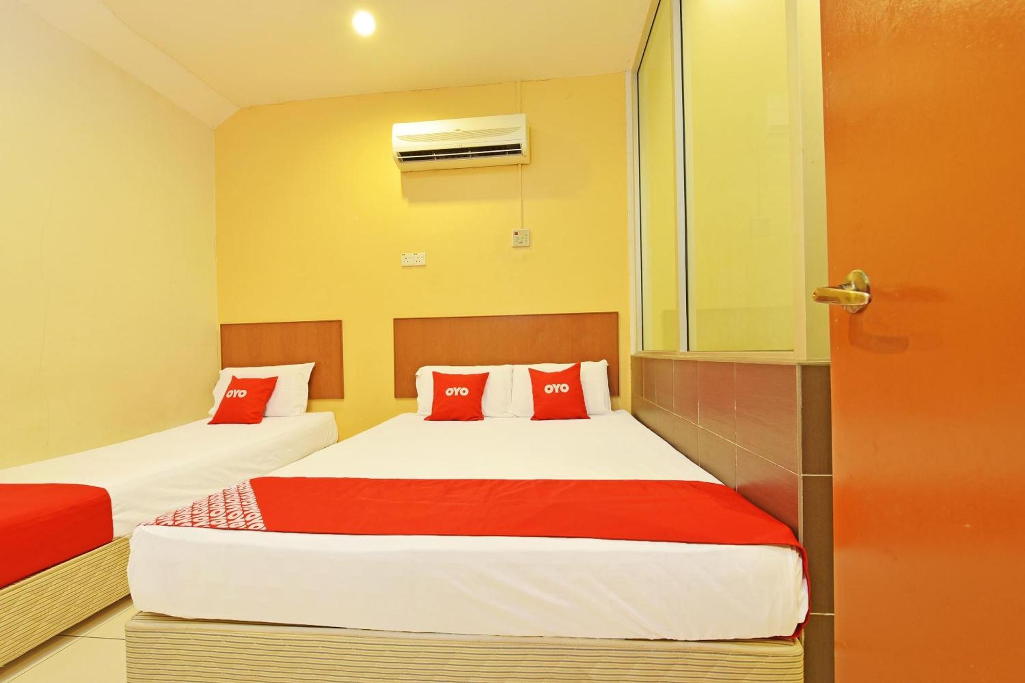 Oyo 582 Hotel Walk Inn Kampong Pasir Puteh  Ngoại thất bức ảnh