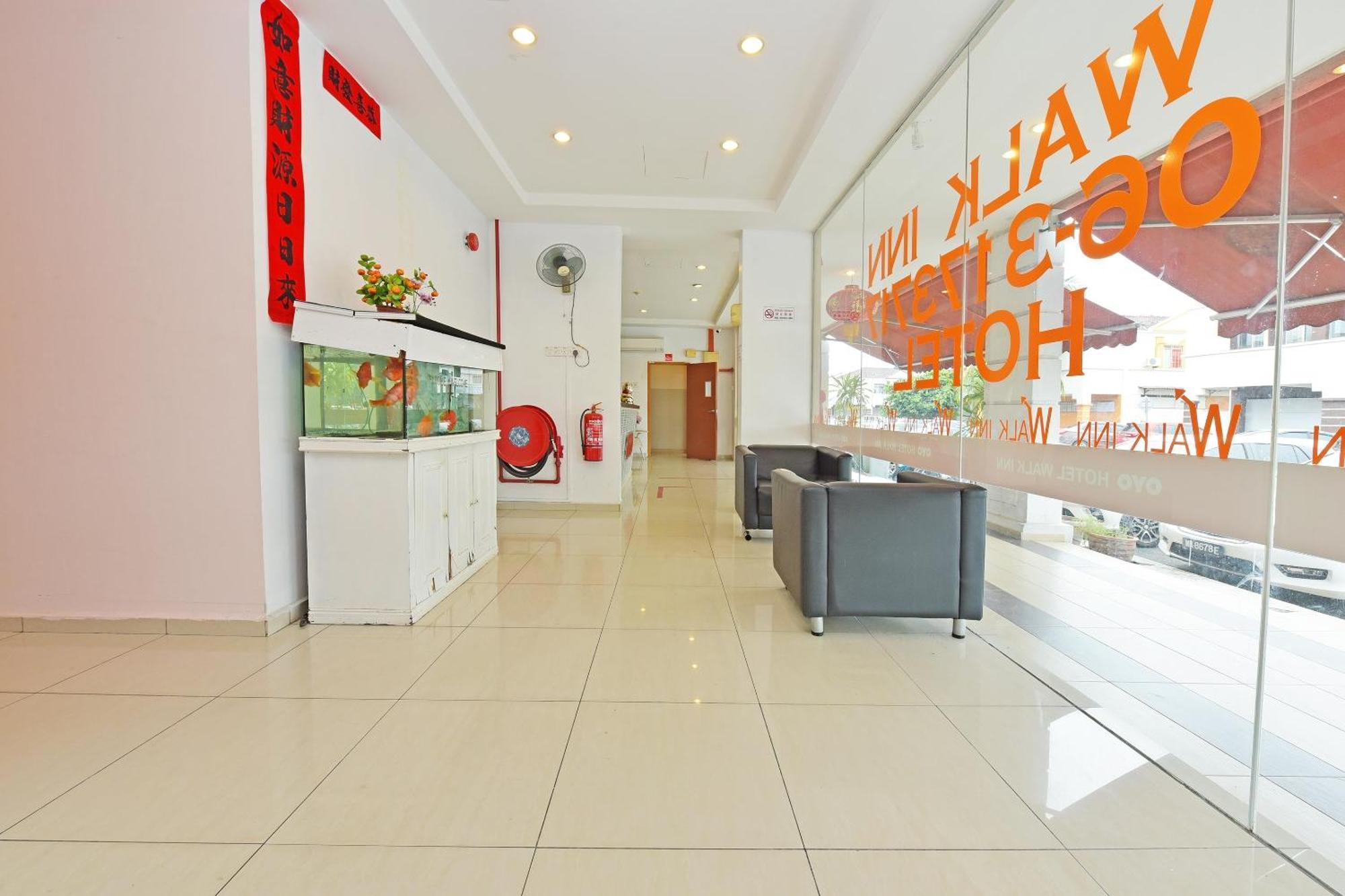 Oyo 582 Hotel Walk Inn Kampong Pasir Puteh  Ngoại thất bức ảnh